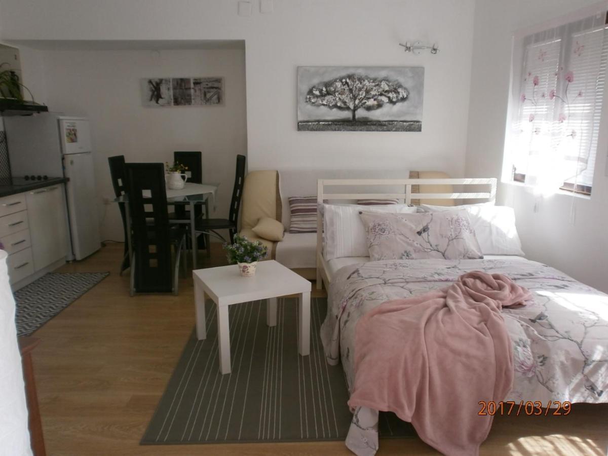Apartments With A Parking Space Samobor, Prigorje - 12869 Esterno foto